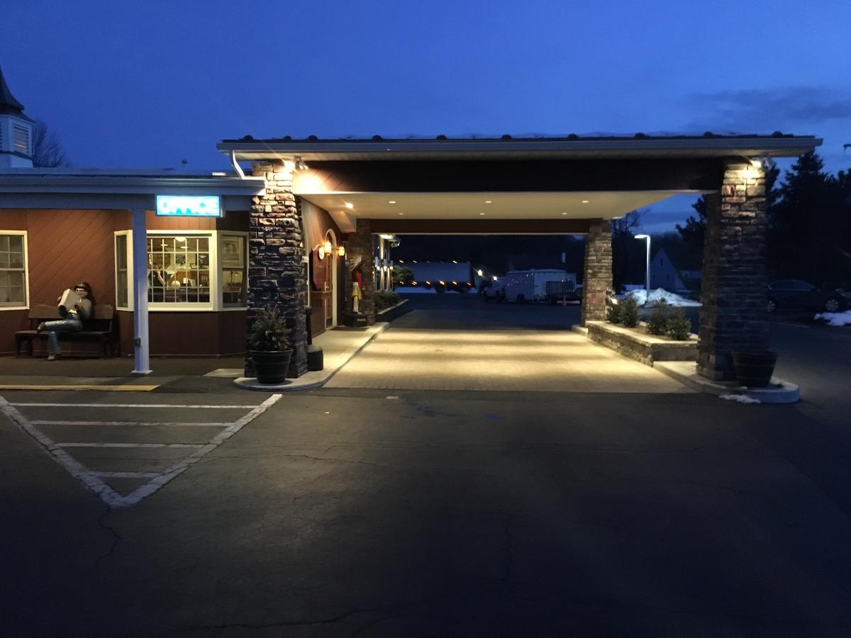 Landmark Motor Inn 글렌즈 폴스 외부 사진