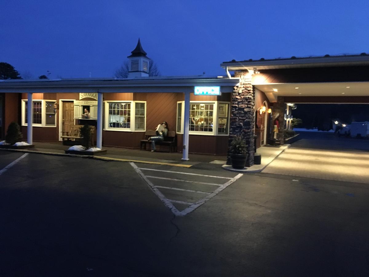 Landmark Motor Inn 글렌즈 폴스 외부 사진