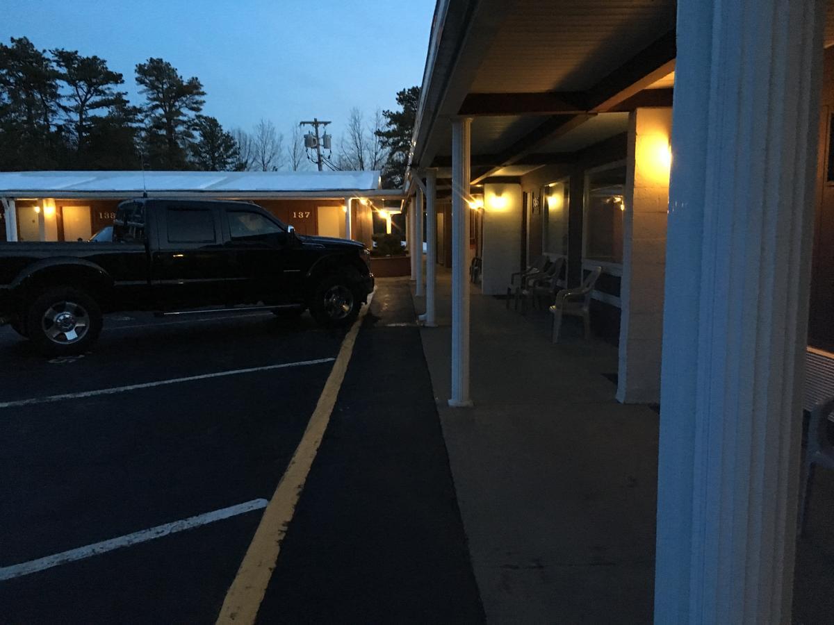 Landmark Motor Inn 글렌즈 폴스 외부 사진